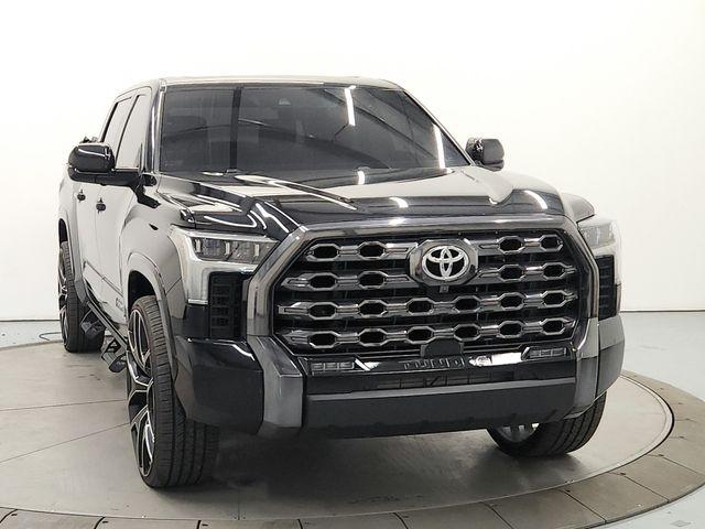 TOYOTA TUNDRA - 2