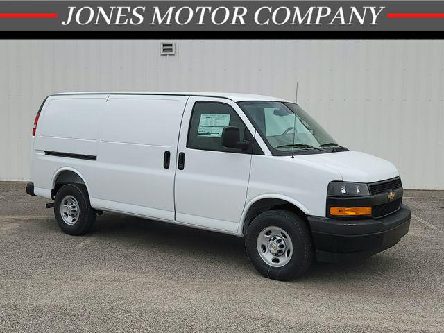 New 2026 Chevrolet Express 2500 Work Van