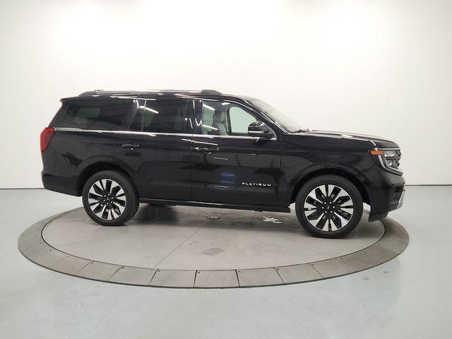 صورة 9 لـ 2025 FORD EXPEDITION PLATINUM