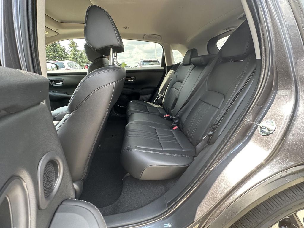 صورة مصغرة 14 لـ 2027 Honda HR-V EX-L