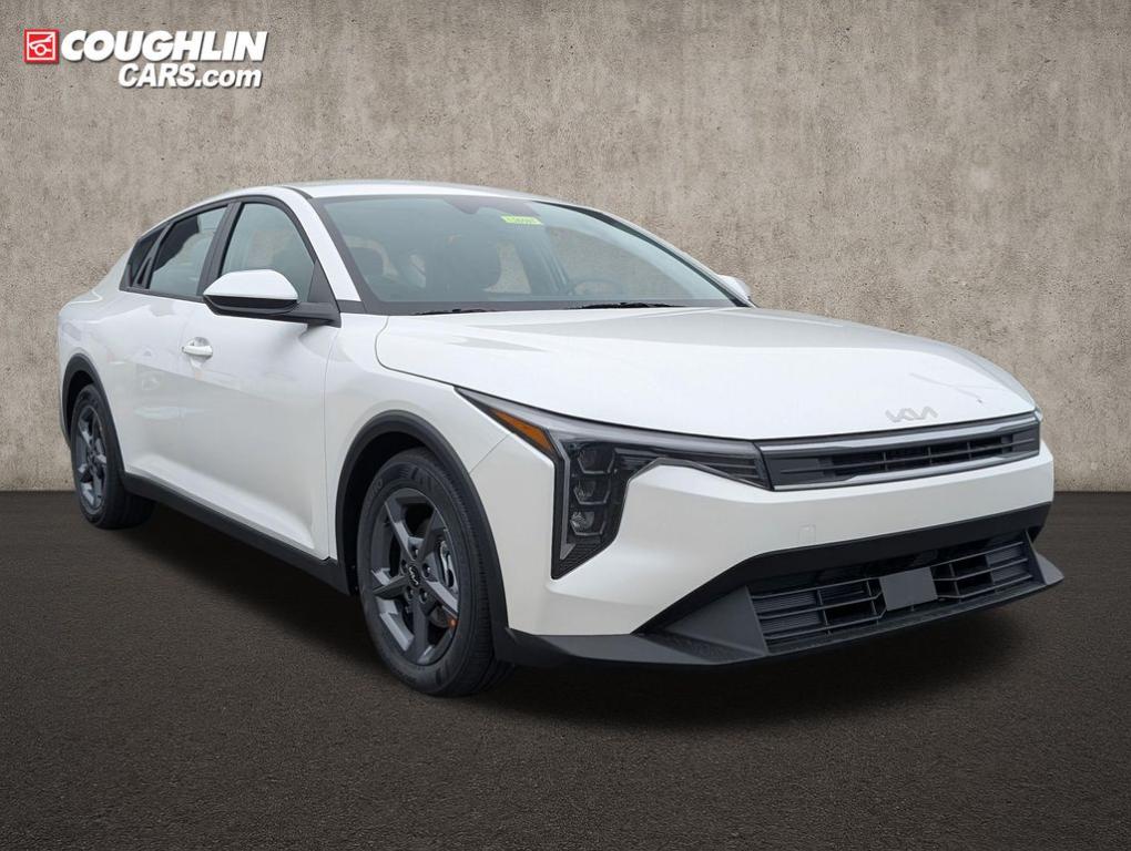 New 2026 Kia K4 LXS