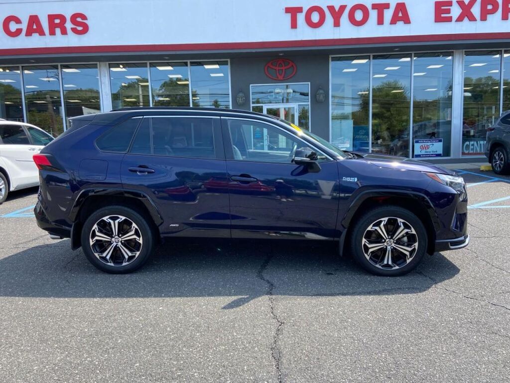 صورة 3 لـ 2024 Toyota RAV4 PRIME XSE