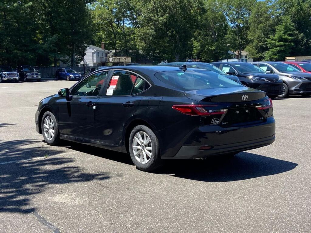 صورة مصغرة 6 لـ 2026 Toyota CAMRY LE