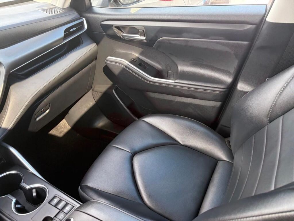 2024 Toyota HIGHLANDER XLE — миниатюра 15