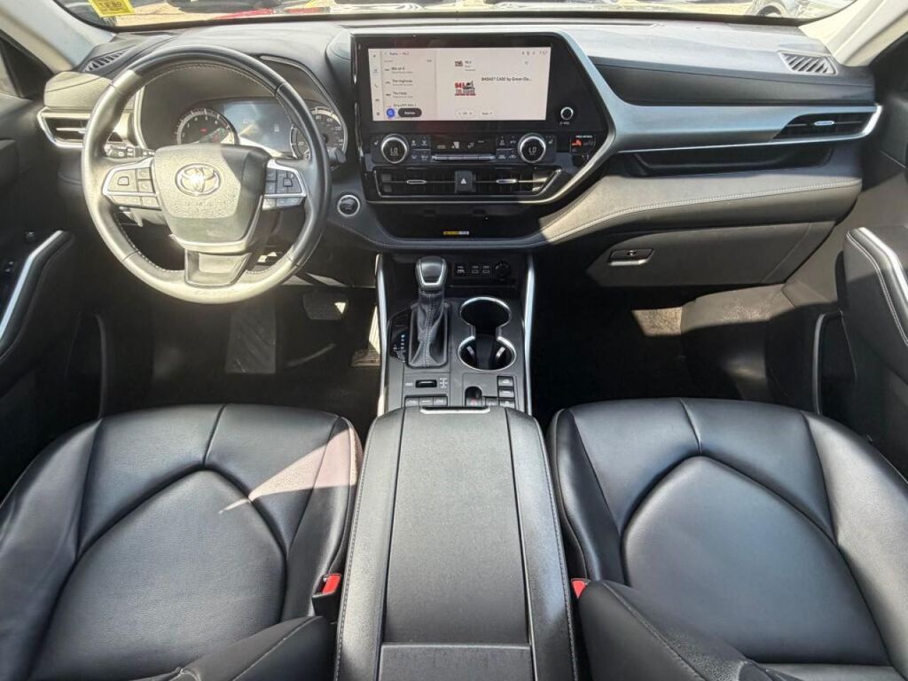 2024 Toyota HIGHLANDER XLE — миниатюра 12