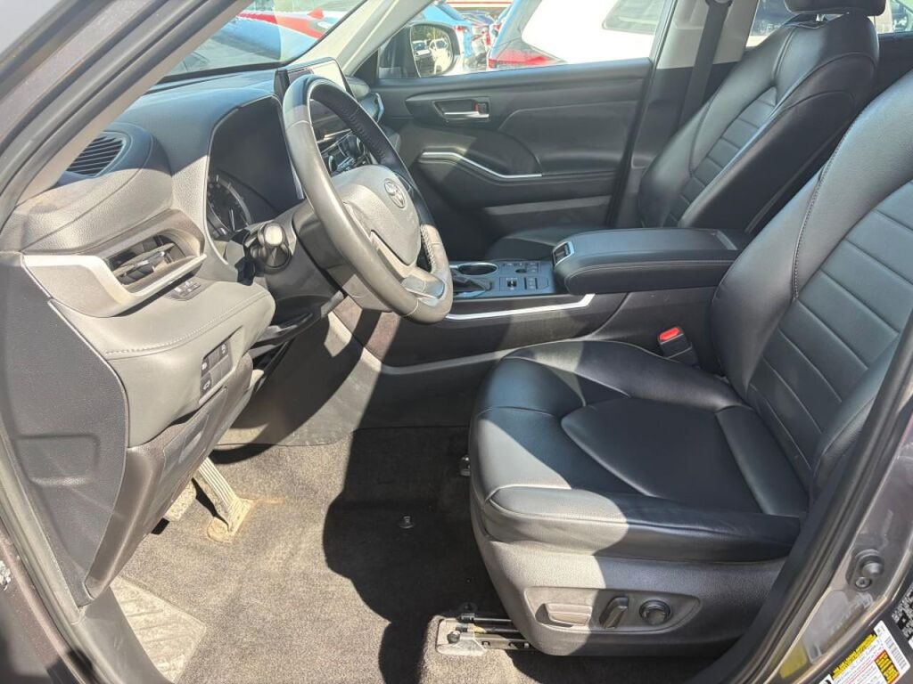 2024 Toyota HIGHLANDER XLE — миниатюра 24