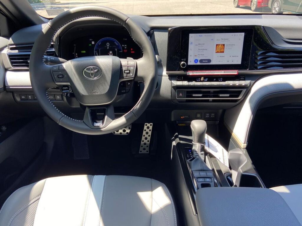 2026 Toyota CAMRY SE 缩略图 13