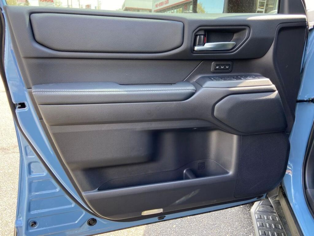 2026 Toyota LAND CRUISER BASE 缩略图 24