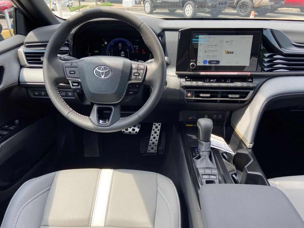 2026 Toyota CAMRY SE 缩略图 13