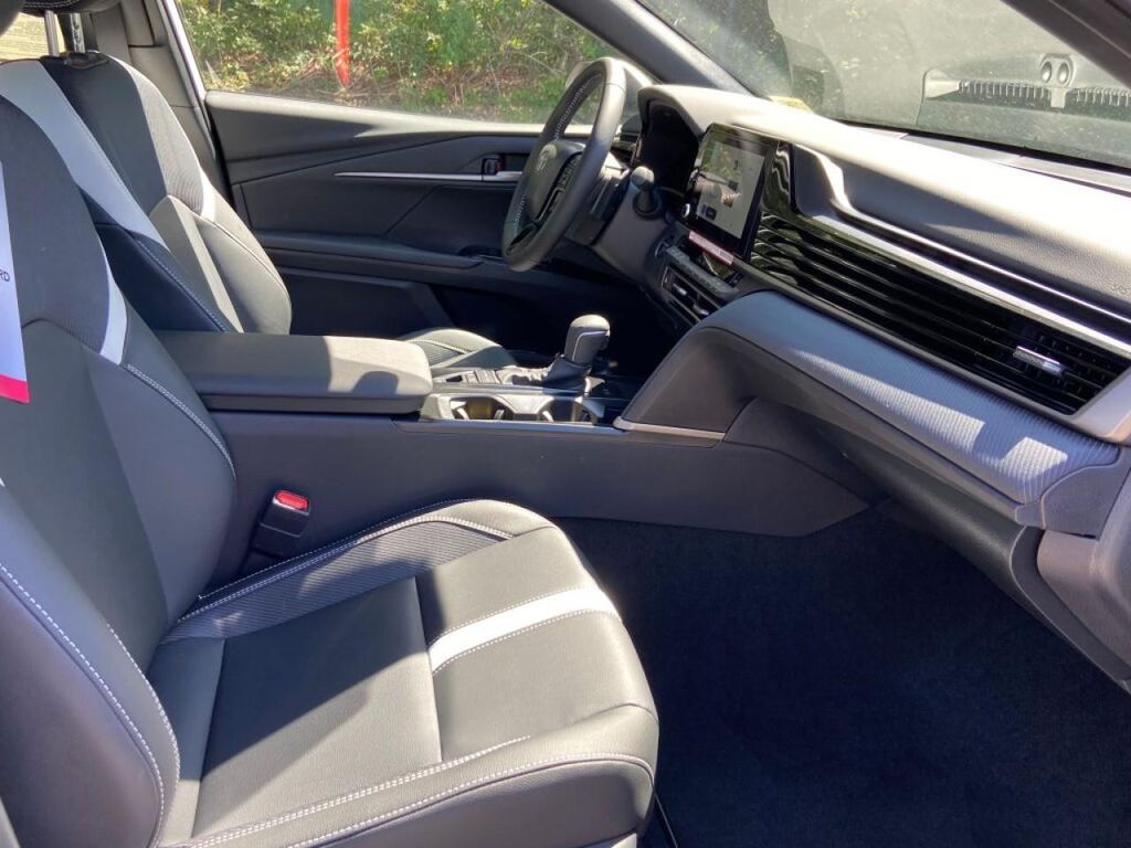 2026 Toyota CAMRY SE 缩略图 26