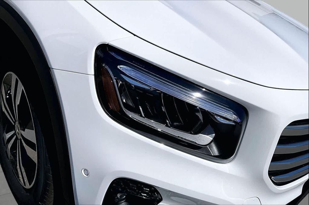 2026 Mercedes-BENZ GLB 缩略图 17