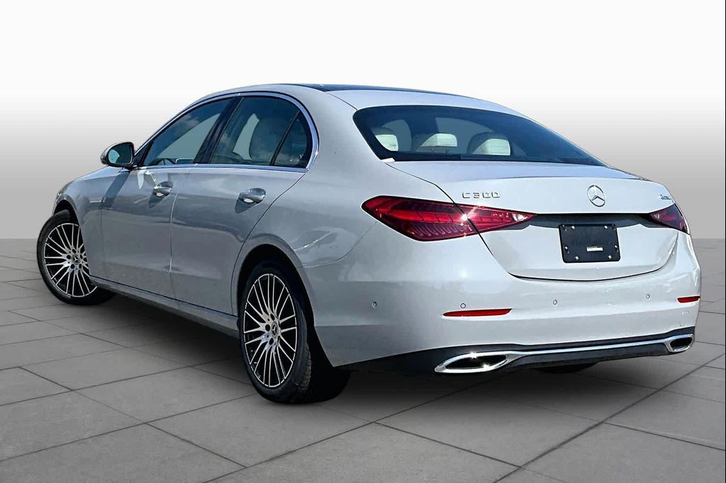 2026 Mercedes-BENZ C-CLASS — фото 4