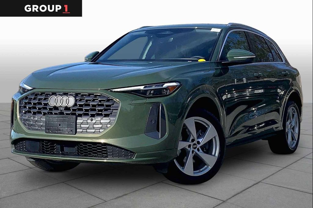 صورة 1 لـ 2025 AUDI Q5 PREMIUM PLUS TFSI QUATTRO S TRONIC