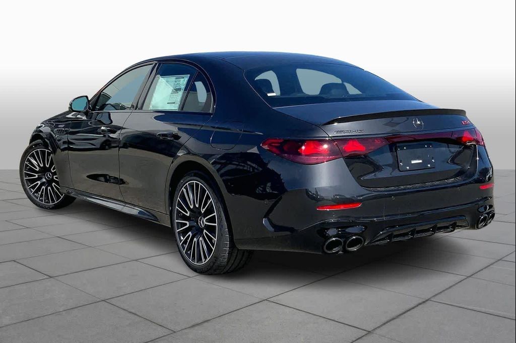 MERCEDES-BENZ E-CLASS - 4