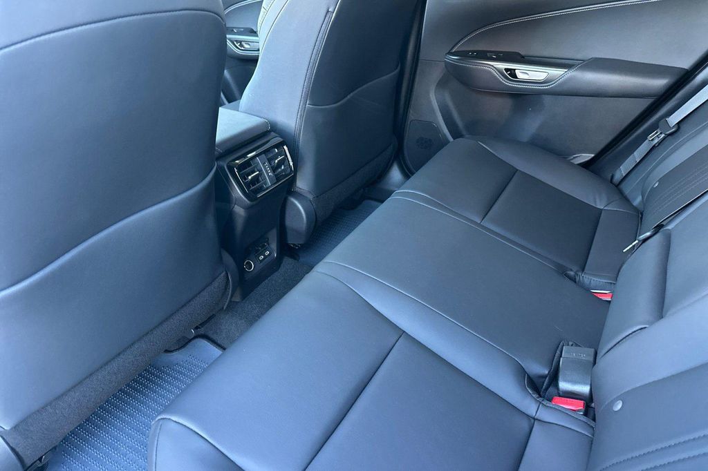صورة 9 لـ 2026 Lexus NX 350 350 BASE