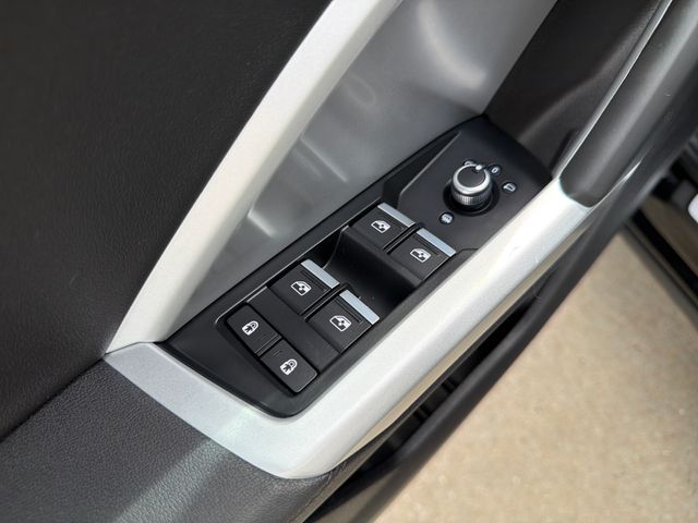 2025 AUDI Q3 PREMIUM 缩略图 13