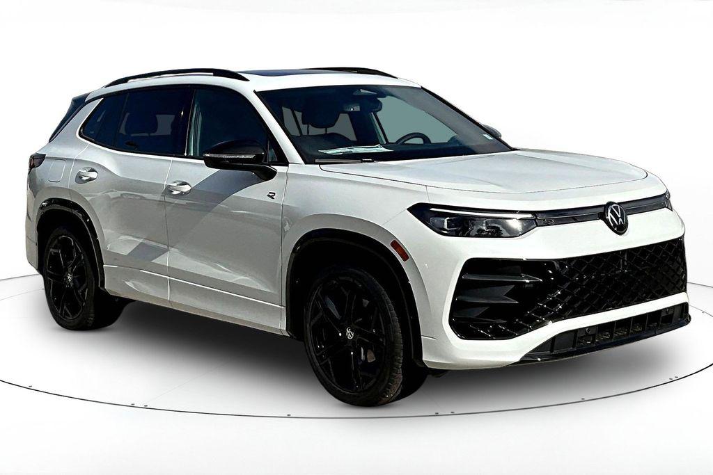 New 2026 Volkswagen Tiguan 2.0T SE R-Line Black