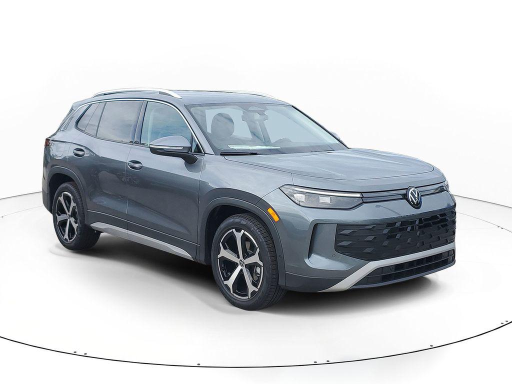 New 2026 Volkswagen Tiguan 2.0T SE