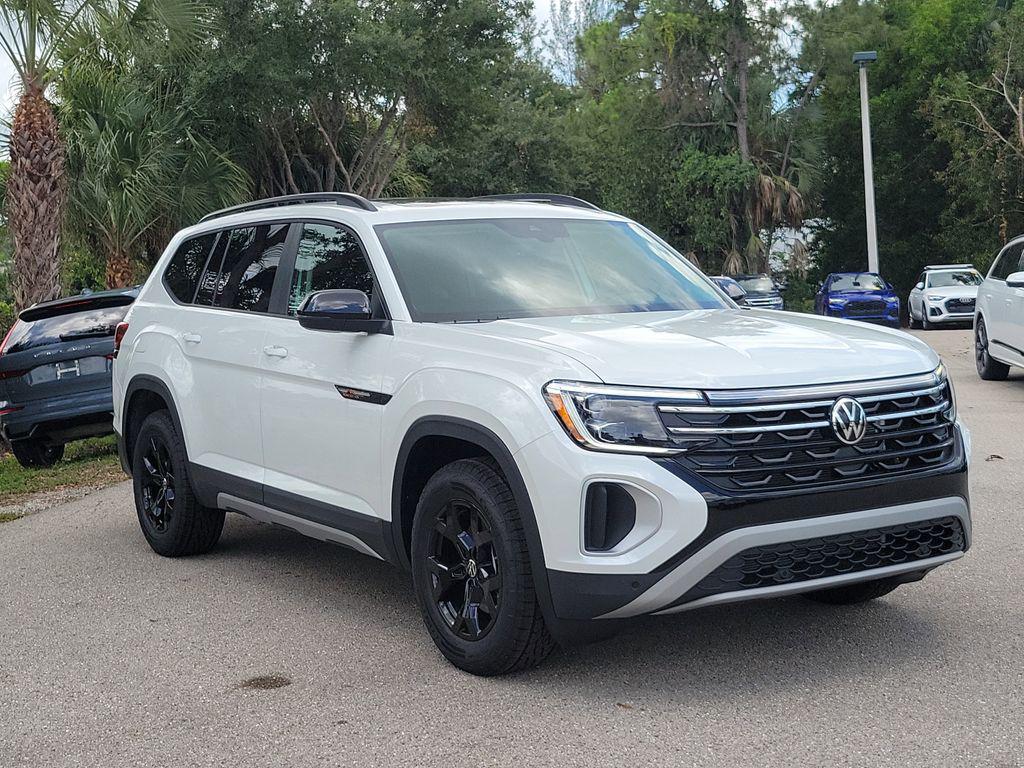 New 2026 Volkswagen Atlas Peak Edition