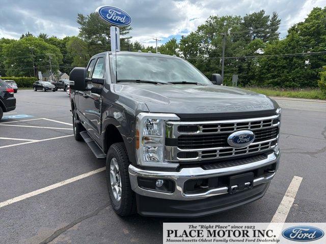 New 2026 Ford F-350 XLT