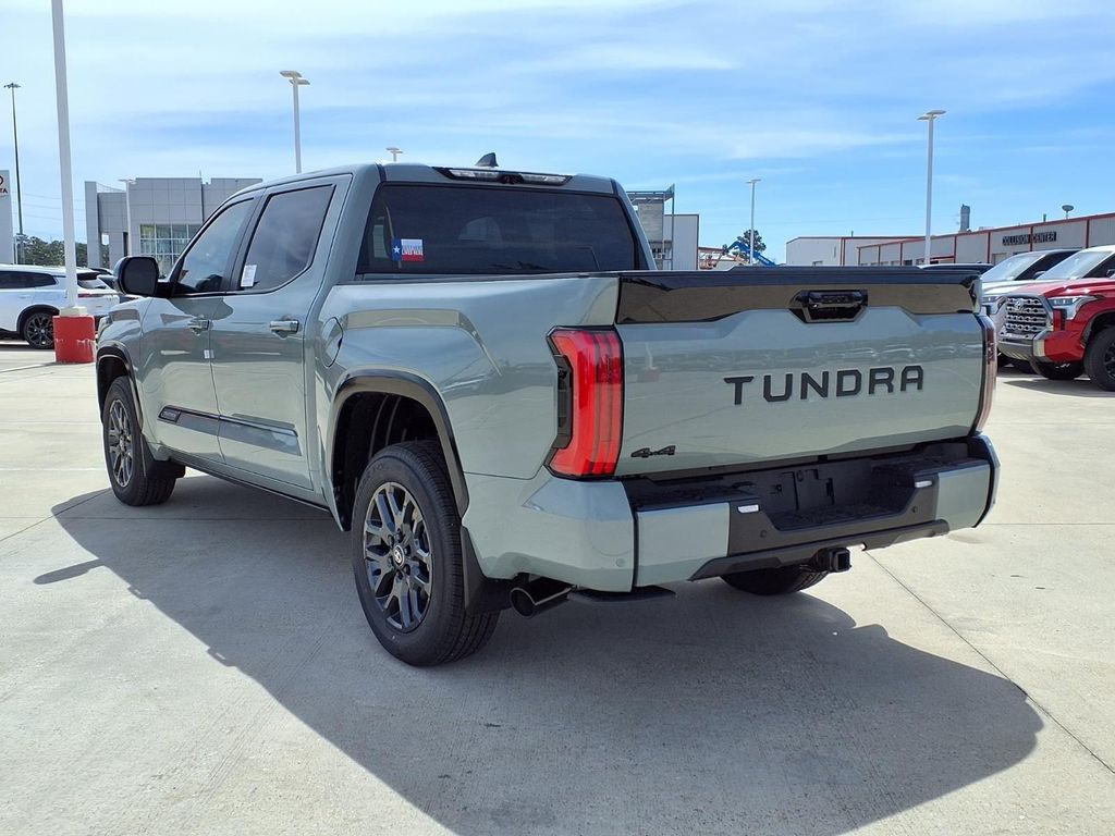 TOYOTA TUNDRA - 2