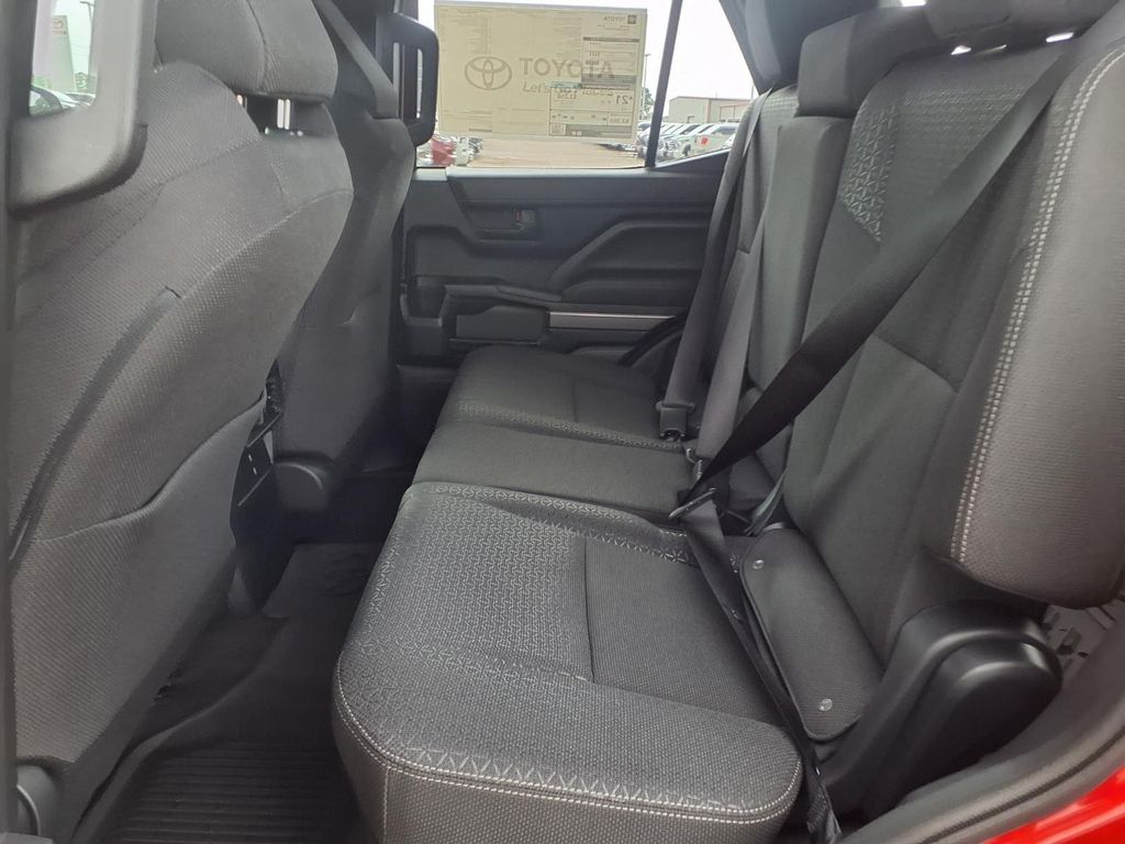 صورة مصغرة 13 لـ 2026 Toyota 4RUNNER SR5
