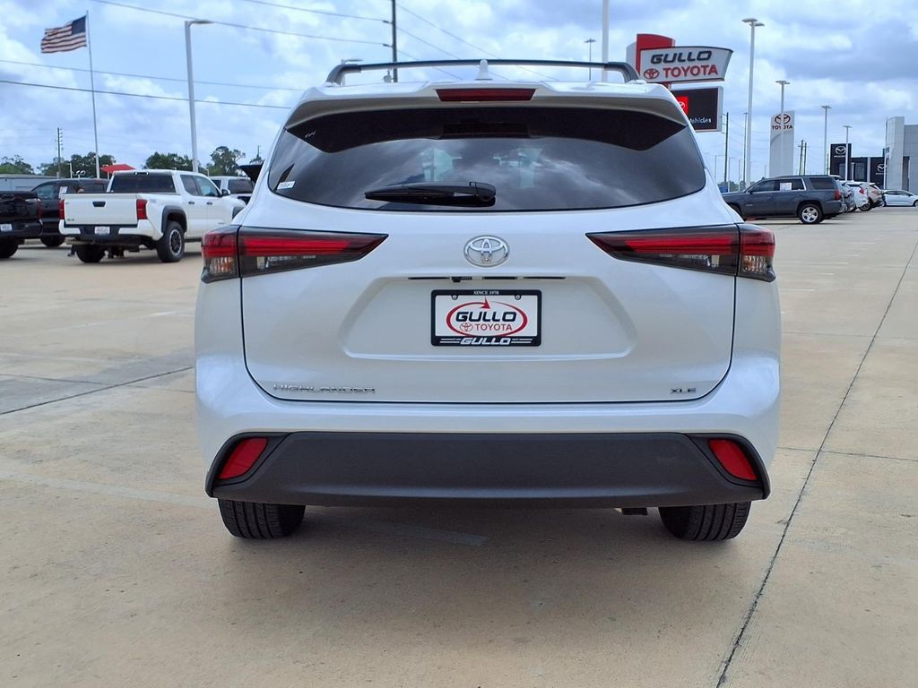 TOYOTA HIGHLANDER - 7