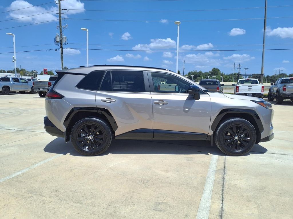 صورة مصغرة 5 لـ 2026 Toyota RAV4 SE