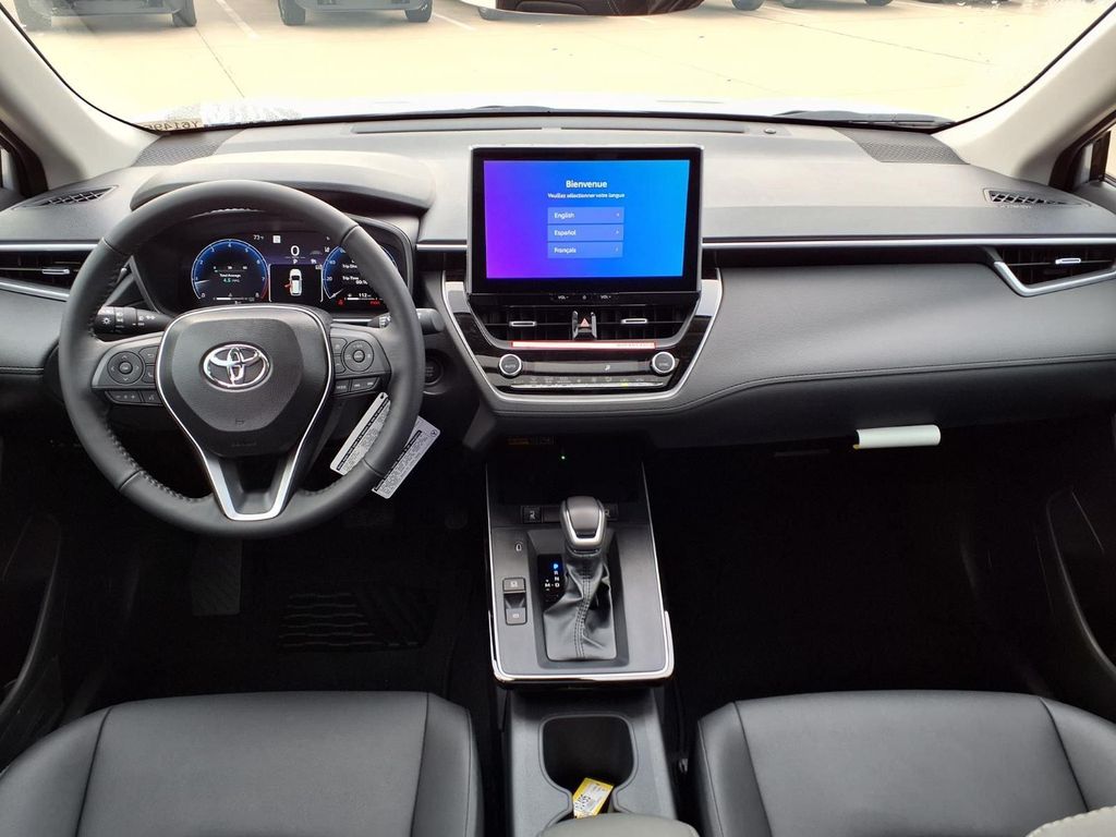 TOYOTA COROLLA CROSS - 9