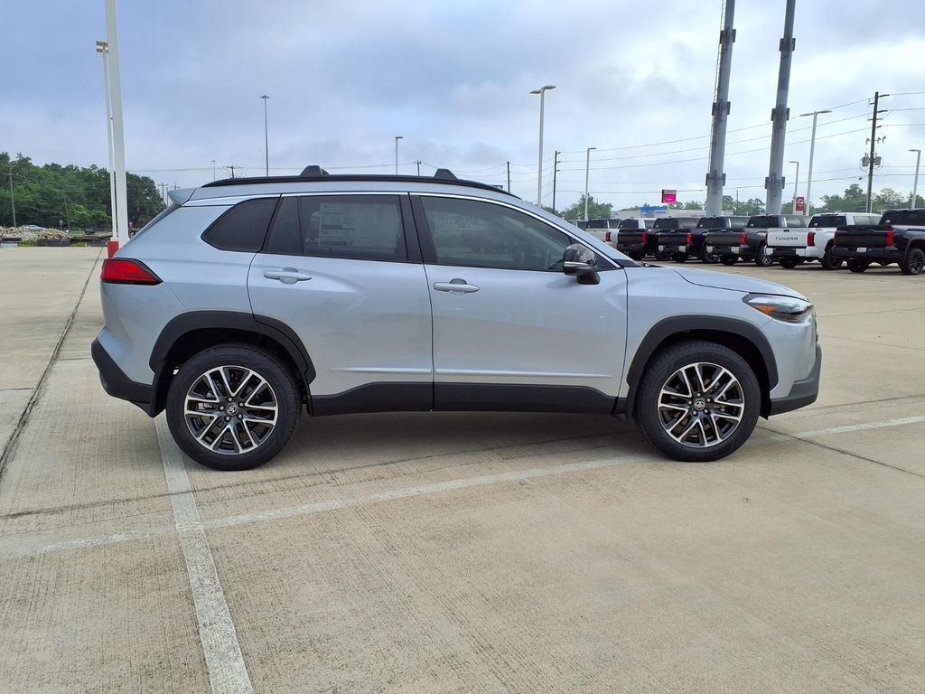 TOYOTA COROLLA CROSS - 5