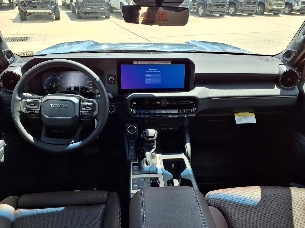 TOYOTA LAND CRUISER - 9