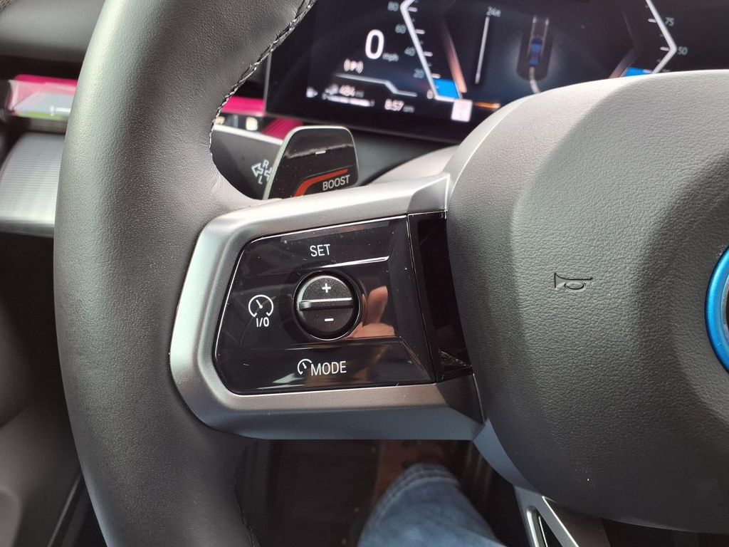 2026 BMW 550E 550E XDRIVE — миниатюра 22