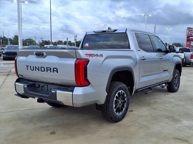 TOYOTA TUNDRA - 10