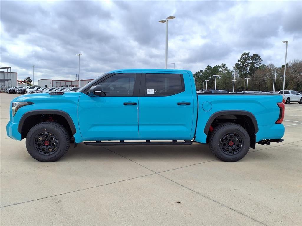 TOYOTA TUNDRA - 8