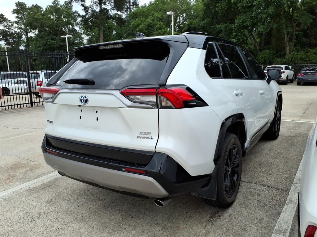 TOYOTA RAV4 - 7