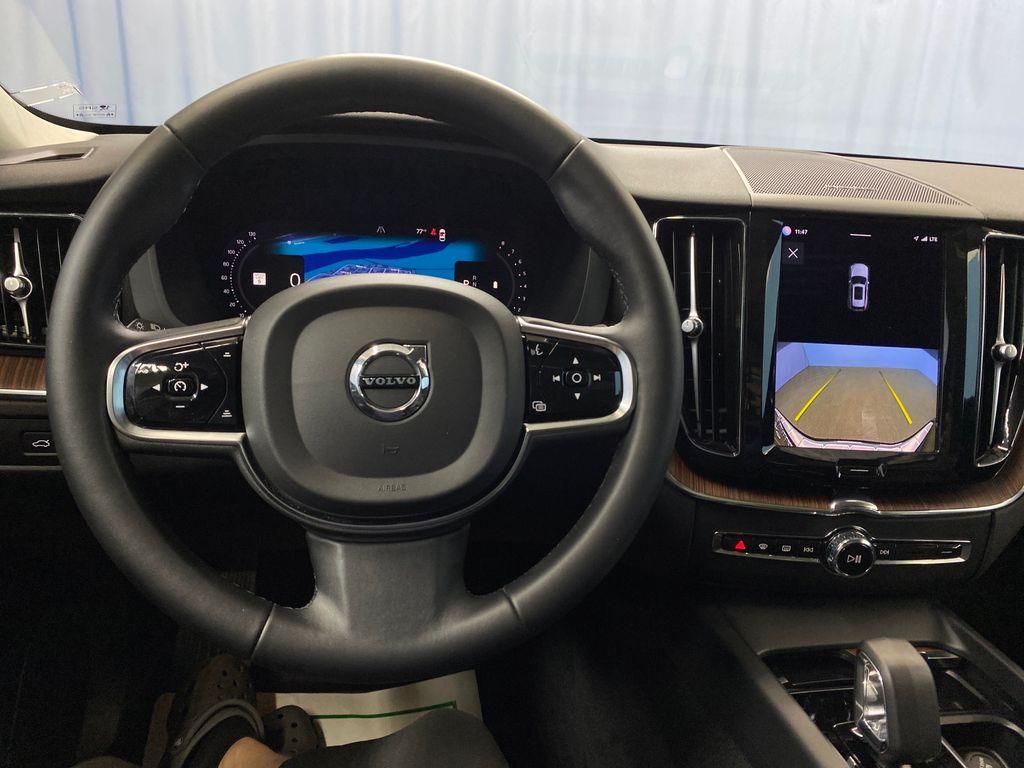 2023 Volvo XC60 B5 PLUS DARK THEME — миниатюра 19