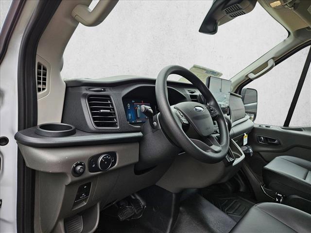 صورة 3 لـ 2026 FORD TRANSIT-250 BASE