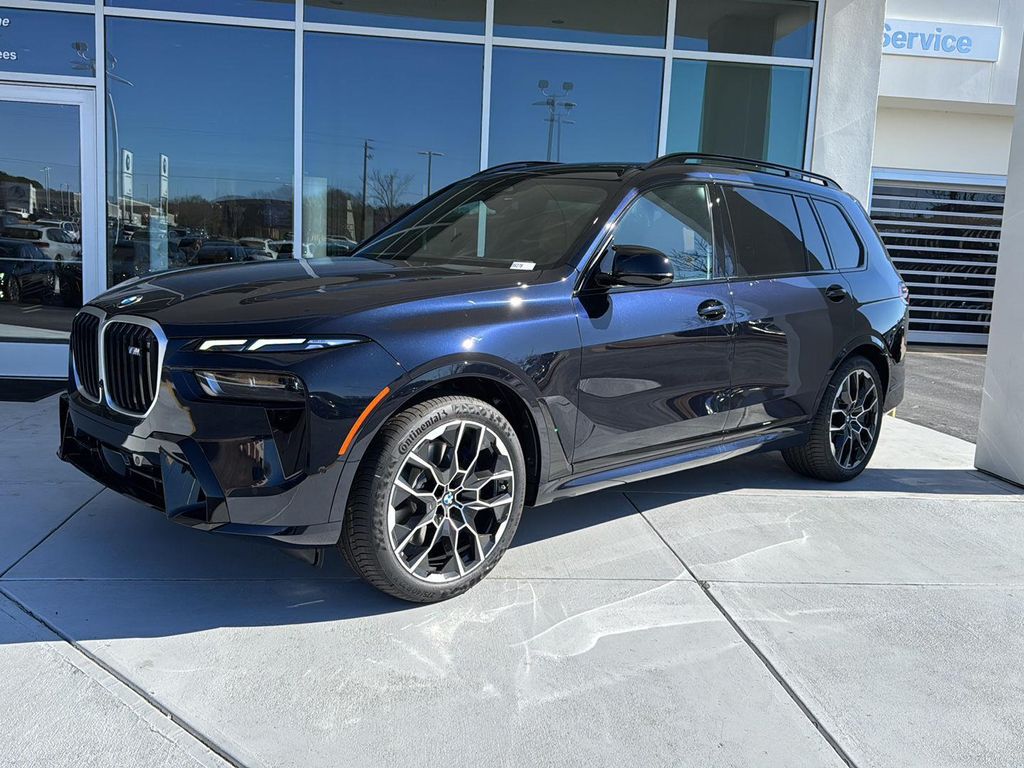 New 2026 BMW X7 M60i