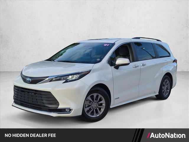 2021 Toyota SIENNA XLE 8 PASSENGER 照片 1