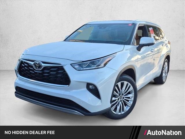 New 2026 Toyota Highlander Hybrid Platinum
