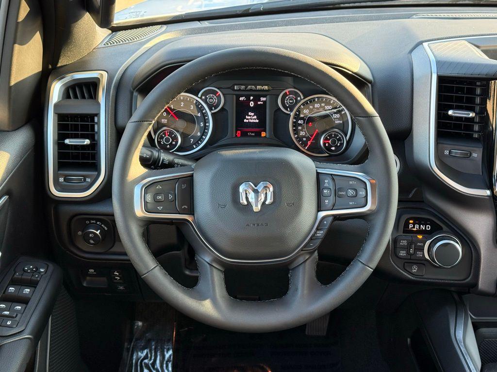 2026 RAM 1500 BIG HORN/LONE STAR — миниатюра 24