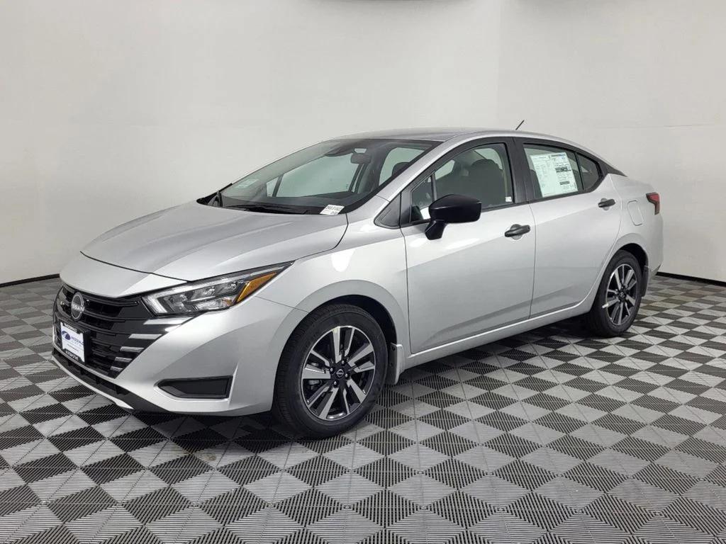 New 2025 Nissan Versa 1.6 S