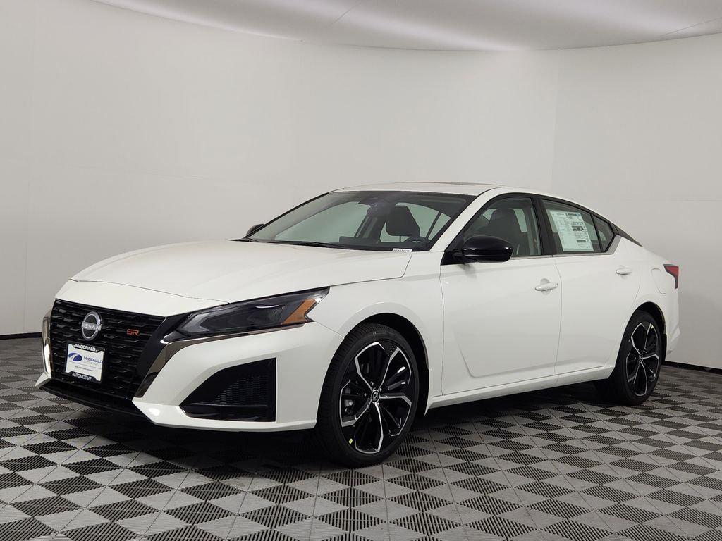 New 2025 Nissan Altima SR AWD