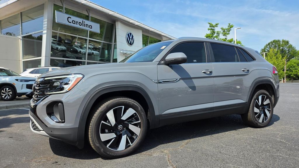 New 2026 Volkswagen Atlas Cross Sport 2.0T SE w/Technology 4MOTION