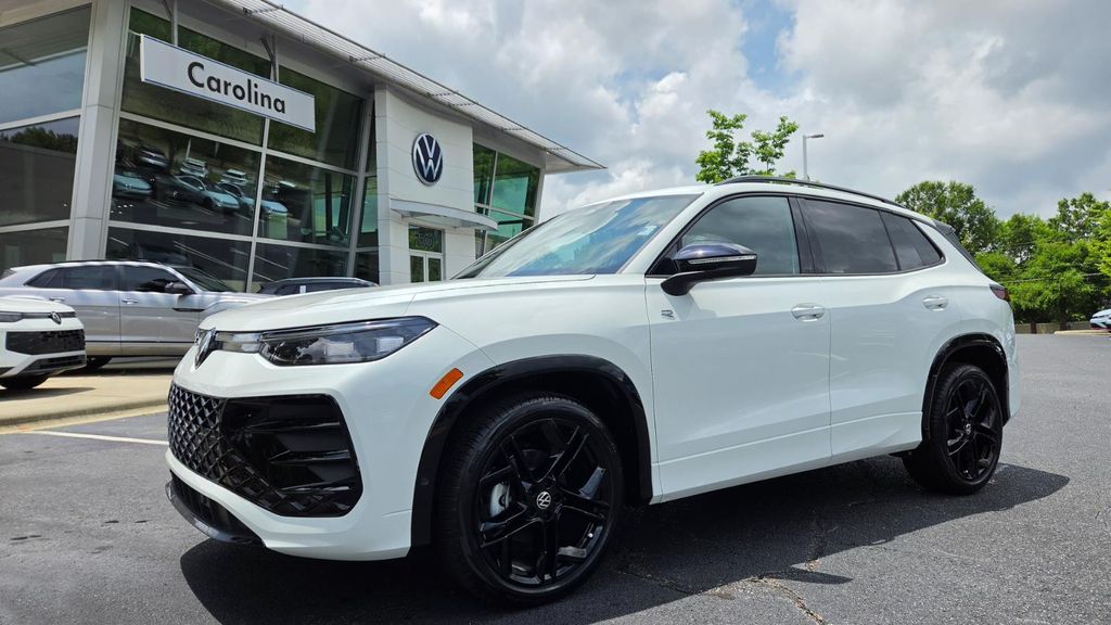 New 2026 Volkswagen Tiguan 2.0T SE R-Line Black