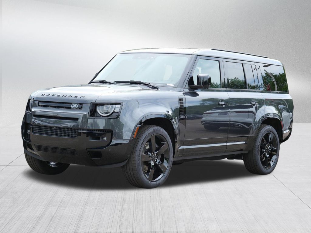New 2026 Land Rover Defender P400 X-Dynamic SE