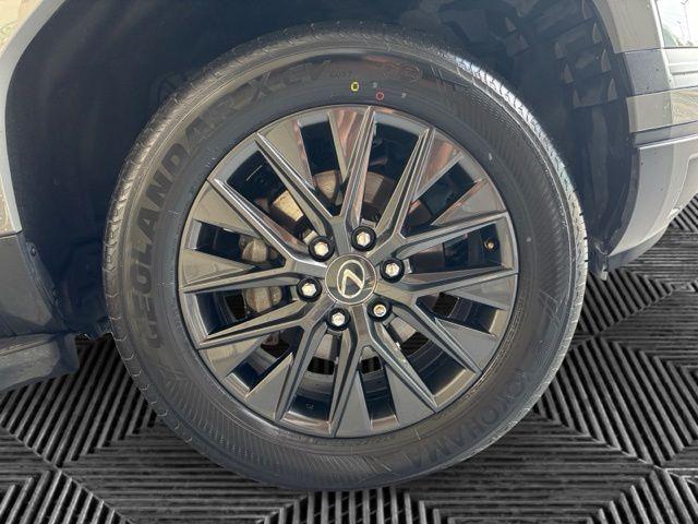 صورة 32 لـ 2024 Lexus GX 550 PREMIUM