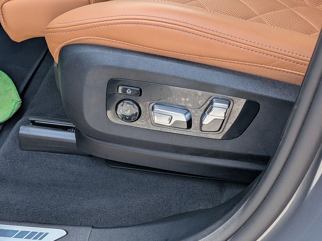 صورة مصغرة 24 لـ 2026 BMW X7 XDRIVE40I