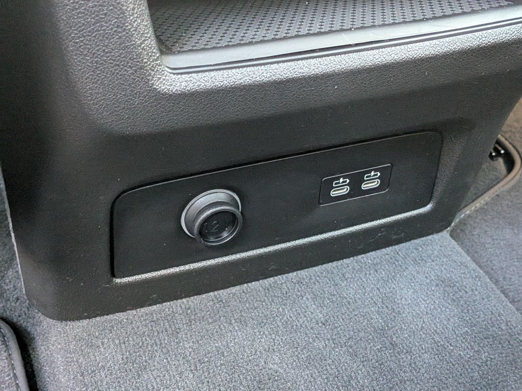 صورة مصغرة 18 لـ 2026 BMW X7 XDRIVE40I
