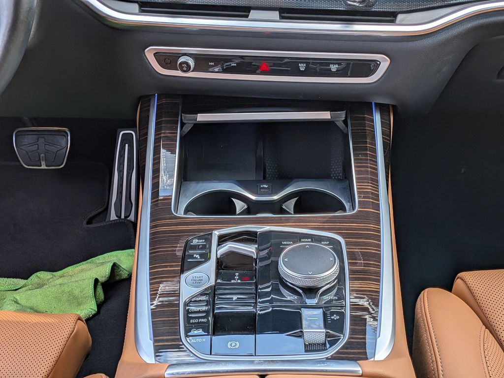صورة مصغرة 23 لـ 2026 BMW X7 XDRIVE40I